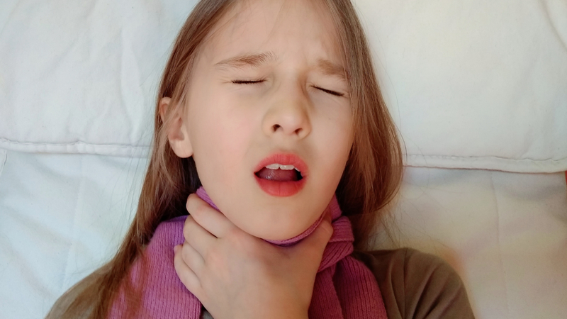 Ngộ độc qua đường hô hấp có thẻ khiến trẻ ho dữ dội