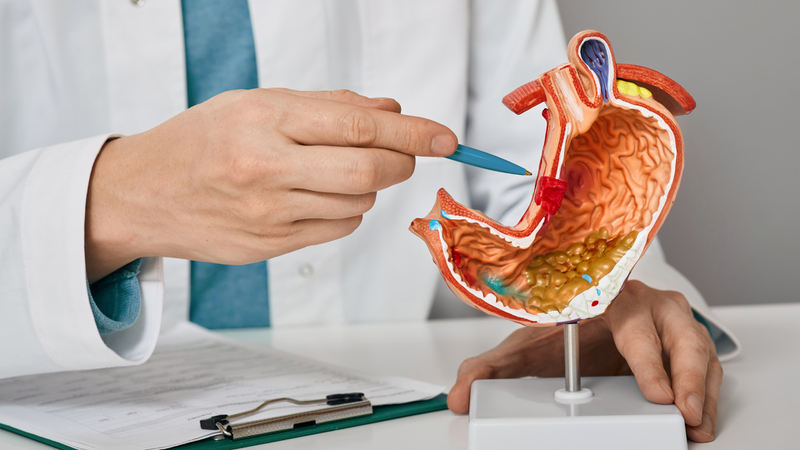 Khi có dấu hiệu của xuất huyết tiêu hóa phải đưa bệnh nhân đi bệnh viện ngay